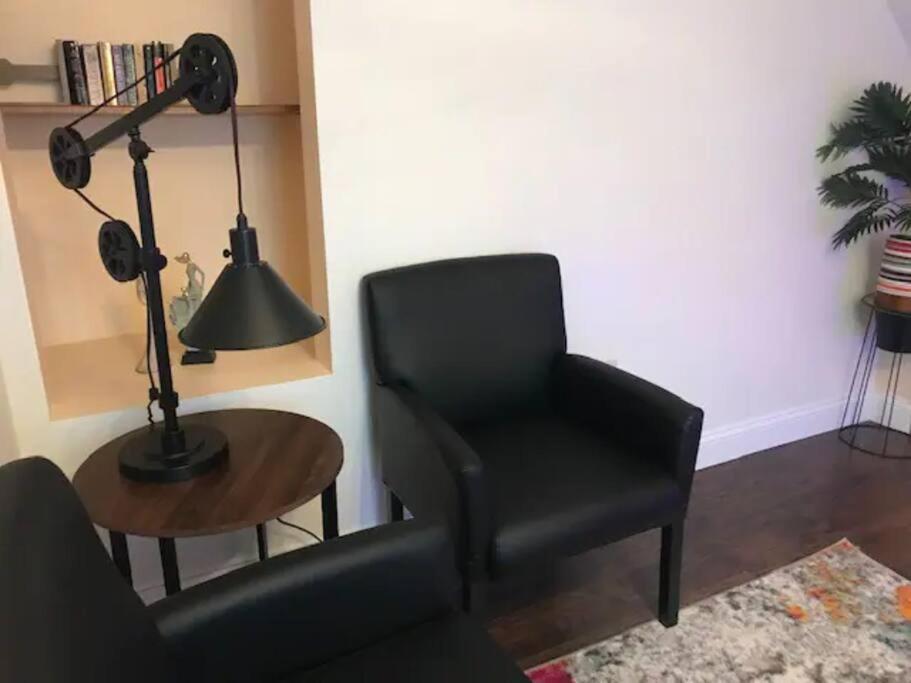 Uber Close To Ohio City, Cleveland Apartment Bagian luar foto